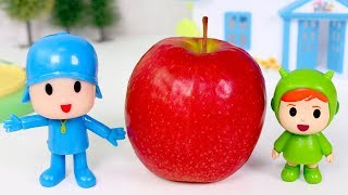 👶 POCOYO 👶Aprendemos las frutas con Pocoyó y Nina  Comida real vs comida de juguete [upl. by Allmon]