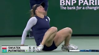 PUTINTSEVA CAUGHT CHEATING VS 🇵🇱 ŚWIĄTEK INDIAN WELLS R16 UMPIRE ASKS HER TO STOP AT CHANGEOVER [upl. by Durno]