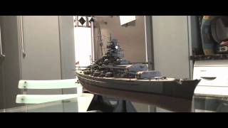 Maqueta BIsmarck Disparando Bismarck Model Shooting [upl. by Ahseyk]