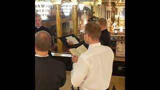 Traditional Latin Mass  seminarians sing the Gregorian  Cantos Gregorianos [upl. by Leif]