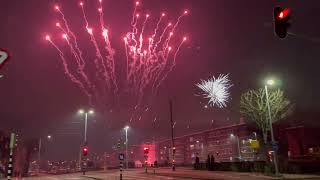 Veel Vuurwerk in Den Haag tijdens jaarwisseling 2022  2023 [upl. by Enelrak]