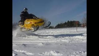 Snowmobiling  SkiDoo 1998 MXZ 500  Trail info below [upl. by Jonah]