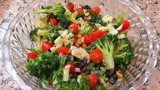 سلطة بالبروكلي سهلة وصحية  Salade brocoli facile [upl. by Rowan579]