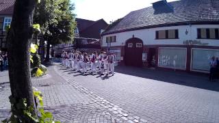 Fanfarenzug an der St Margarethenkirche beim Schützenfest 2015 in Wadersloh [upl. by Braun]