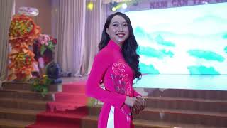 The Ao Dai Fashion Show  BST Di Khap Phuong Nam [upl. by Hylton339]