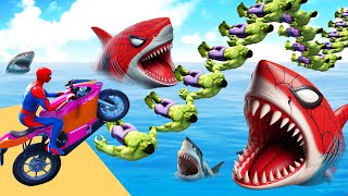 الأبطال الخارقين على القضبان دوامة قمع جسر  SPIDERMANon Motorcycle in Spiral Bridge Stunt Ride [upl. by Eiffub]