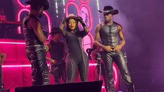 COWGIRL  NICKI MINAJ IN DALLAS TEXAS [upl. by Meuse]