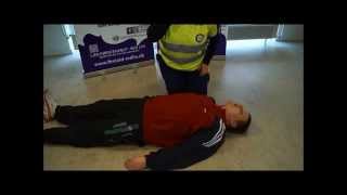 Basal genoplivning uden AED hjertestarter [upl. by Jeramey]