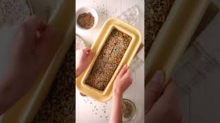 🍞 Low Carb Körnerbrot in nur 10 Minuten Zubereitungszeit 🌿 [upl. by Akital]