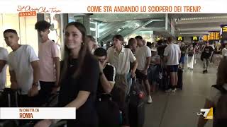 Sciopero dei treni caos alla stazione Termini [upl. by Rozamond989]