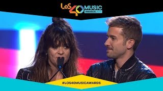 Vanesa Martín premio a la artista del año  LOS40 Music Awards 2017 [upl. by Newlin]