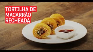 Tortilha recheada feita com macarrão [upl. by Aivatnwahs]