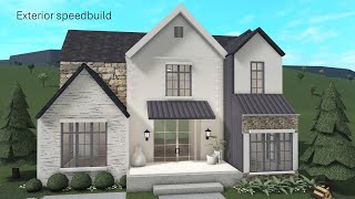 BLOXBURG family house build exterior 32k  Leqhhx [upl. by Neirod]