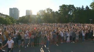 Belarus Thousands of opposition supporters gather in Minsk ahead of presidential election  AFP [upl. by Nobell]