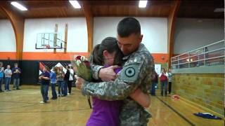 Returning Soldier Gives Daughters The Surprise Of A Lifetime [upl. by Nitaf]