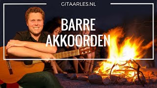 Barré Akkoorden op Gitaar Leren Spelen Gitaarcursus Gitaarles [upl. by Cozza749]