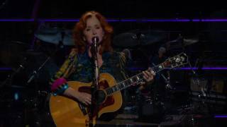 Bonnie Raitt w Crosby Stills and Nash  Love Has No Pride  Madison Square Garden  20091029amp30 [upl. by Einnel]