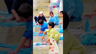 Mashallah yah madrasa ke bacche Hain Jo Apne hathon se apna Kam karte Hainshorts [upl. by Esiouqrut]