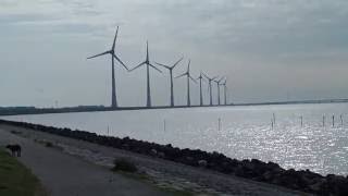 Windmolens Urk Enercon E126 [upl. by Ayenet]