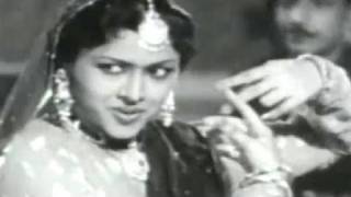 Laila Laila Pukaroon  Padmini Shamshad Begum Mr Sampat Song [upl. by Aleina410]