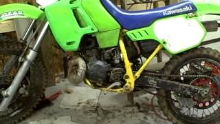 KDX 200 Uses regular gas without 2 stroke oildraws oil from gearbox [upl. by Aerehs]