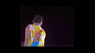 Queen  Freddie doing pushups on stage… Live at Wembley Stadium 1986 [upl. by Vizza937]