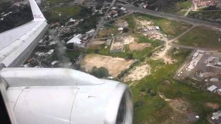 Very low landing in Tegucigalpa Honduras AA955 [upl. by Gayleen]