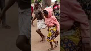 Dança tradicional Njole moçambique áfrica cultura mulheres som youtube brasil [upl. by Fradin304]