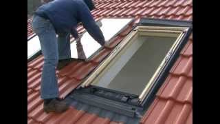 Demonteren beglazing  VELUX dakraam met standaard beglazing [upl. by Tnek]