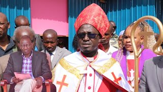 MT KENYA BISHOPS BLOCK RUTO FROM STEPPING INTO THE CHURCH ALTAR REGRET SUPPORTING HIM 2022 [upl. by Aelyak]