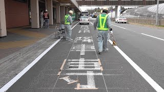 90万回再生感謝 2018 青森空港 道路のライン引き 路面標示施工 4K版 [upl. by Tergram145]