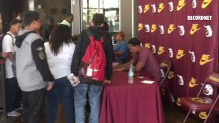 Rams cornerback Trumaine Johnson an Edison High graduate signs autographs and takes photos at his [upl. by Genet]