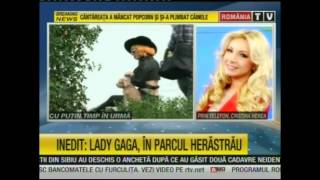 lady gaga se plimba in parc 08 17 2012 16 17 38 [upl. by Stiegler]