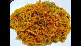 Schezwan Maggi ।Schezwan Maggi Street Food । Schezwan Maggi Recipe At Home । Schezwan Maggi Noodles [upl. by Naamann303]