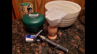 SOTD Proraso Green With Gillette Black Beauty and Pinaud Clubman Vanilla Aftershave [upl. by Medina570]