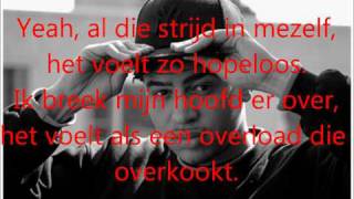 Per verz ft Fresku  Strijd in mezelf Lyrics video [upl. by Okimat]