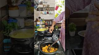 💥 Minivlog 396💁🏻‍♀️ Kuchi kilangu vadai 🌸 Monday morning tamilshorts shortsfeed tarucooking [upl. by Terces345]