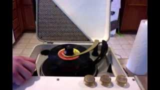 Magnavox Micromatic Record Player [upl. by Kletter]