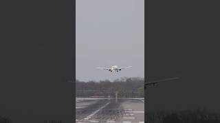 ✈️💀Air Europa 73785p crosswind landing🔥 aviation viralvideo shortsfeed crosswind [upl. by Sixel]