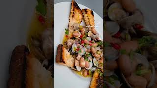 🍂 Zuppa di vongole con borlotti e crostini di pane🍂 dallegnoaifornelliblog ricettecoloriepoesia [upl. by Rochette]