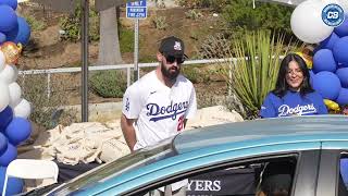 Anthony Banda Tony Gonsolin amp Landon Knack hand out Thanksgiving meals with Dodgers Foundation [upl. by Lamdin]