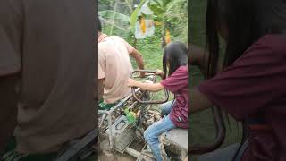 Chenda helps push a fourwheel drive recycling truck to shore shorts [upl. by Eatton]