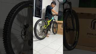 UNBOXING amp ASSEMBLING POLYGON SISKIU T7 29er polygonbike siskiut7 trailbike mountainbike mtb [upl. by Partan]