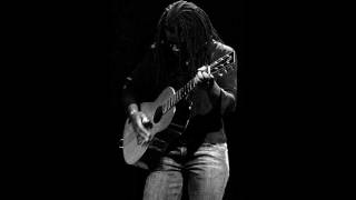 Tracy Chapman  Lovesong live Portland [upl. by Studley353]