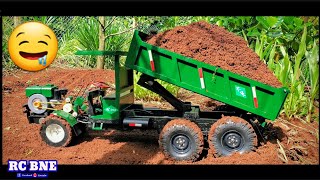 RC BNE  Agricultural vehicles carrying soil climbing terrain  Xe công nông chở đất leo địa hình [upl. by Loleta494]