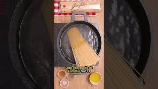 Spaghetti con cebolla y anchoas a la veneta paso a paso [upl. by Irolav]