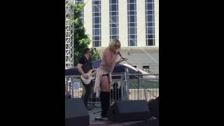 JamieLynnSpears covers BritneySpears at CMAFest [upl. by Frayda]