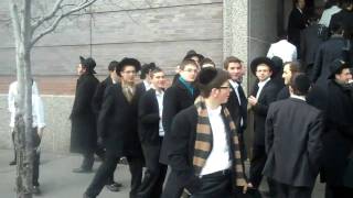 CHAIM BERLIN EVACUATED DUE TO A SUSPICIOUS BRIEFCASE [upl. by Ahseena]