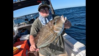 Whats biting inshore reefs Sunshine Coast QLD 6 12 23 Grassies but Minn Kota trouble Fishing QLD [upl. by Atsirak403]