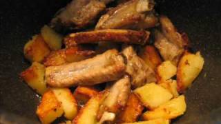 costillas con patatas [upl. by Twila321]